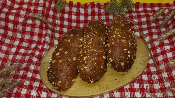 Weizen-& Roggen- Brötchen